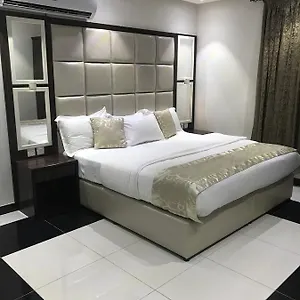 ريوف للوحدات السكنية المفروشة الرياض